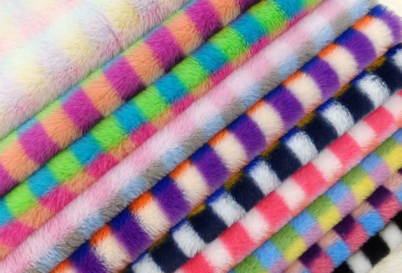500 mg 160 cm Tessuto peluche con stampa di pelliccia di coniglio scozzese colorata