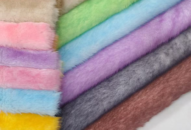 Tessuto in pelliccia di volpe imitazione visone arcobaleno addensato da 700 g, 165 cm, adatto per cappotti/bambole/coperte per la casa