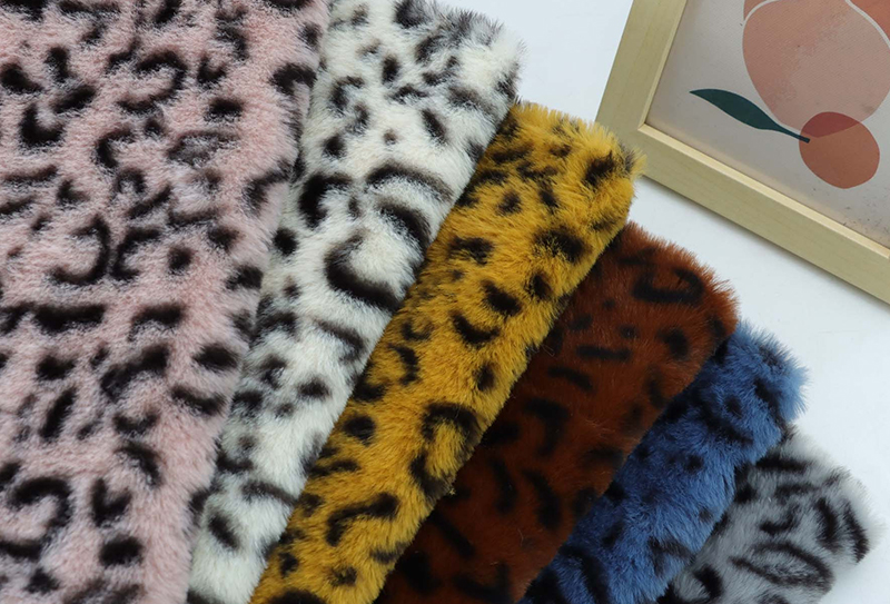 Tessuto peluche con stampa in pelliccia di coniglio con anello leopardato da 500 mg * 160 cm