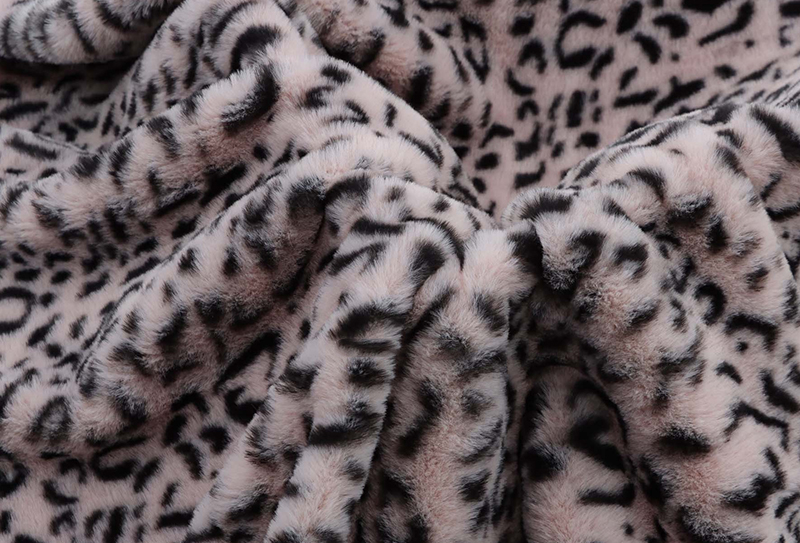 Tessuto peluche con stampa in pelliccia di coniglio con anello leopardato da 500 mg * 160 cm Tessuto peluche con stampa in pelliccia di coniglio con anello leopardato da 500 mg * 160 cm
