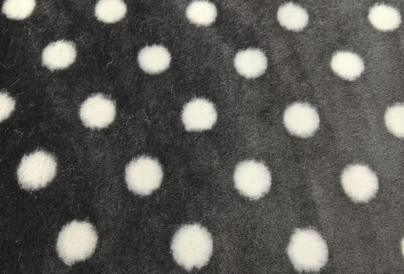 Tessuto a pois stampato in pelliccia di coniglio da 500 mg 160 cm Tessuto a pois stampato in pelliccia di coniglio da 500 mg 160 cm