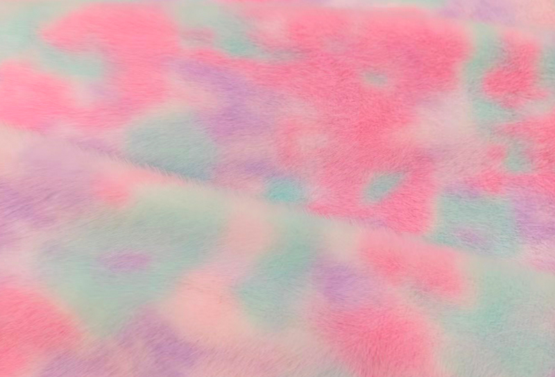 Tessuto in finto visone color arcobaleno con stampa visone europeo da 500 g/m² Tessuto in finto visone color arcobaleno con stampa visone europeo da 500 g/m²